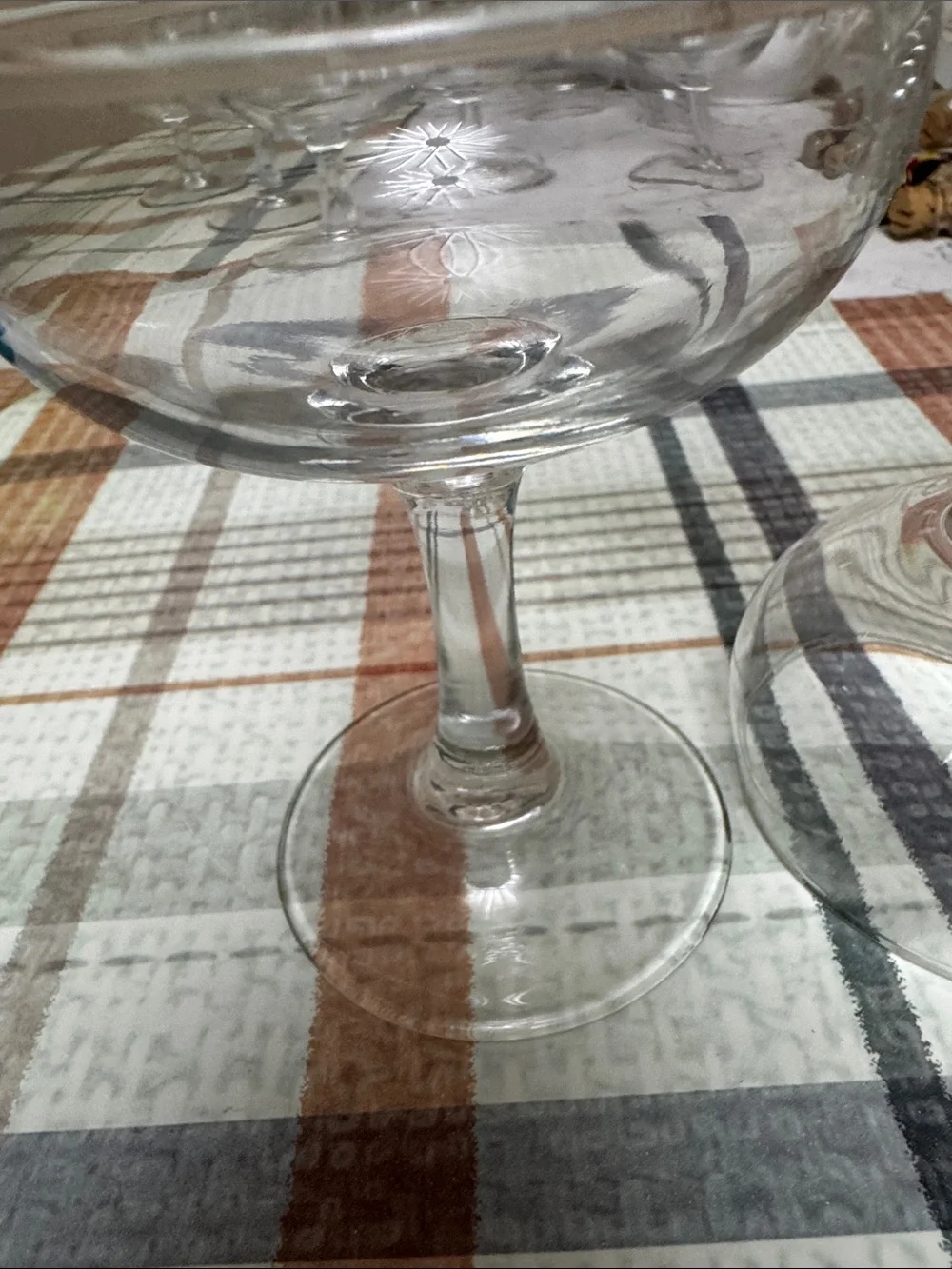 Clear Glass Coupe Cocktail Glasses - Set of 2